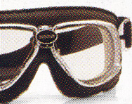 オートバイ時のメガネ装用は煩わしいことも多く、オートバイ用メガネ度付きをご提案。