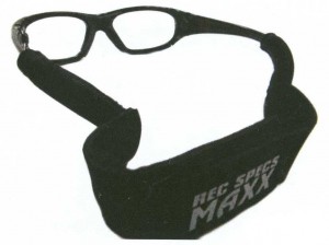 スポーツグラスゴーグル度付きはスポーツにおける眼の保護眼鏡にもなります。