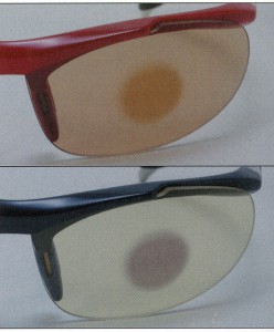 子どもに紫外線対策としてこどもサングラスが必要であり、目を保護するレンズも重要です。