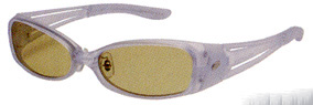 スポーツサングラスの度入り偏光レンズは、釣りに適した偏光レンズ選びが大切です。