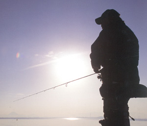 スポーツサングラスの度付き偏光レンズは、釣りに適した偏光レンズ選びが大切です。