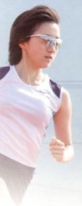 マラソン女性用メガネは走行中に掛けている感じが少ないメガネ選びが重要です。