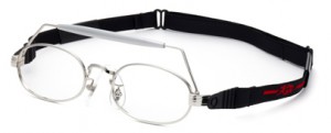 眼鏡が必要な方用の剣道どきのメガネとして剣道メガネがあります。