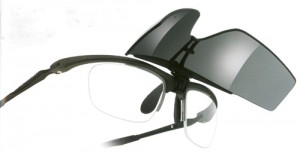 スポーツグラスには、サングラスやメガネやゴーグルがありそれぞれ度入りが可能です。