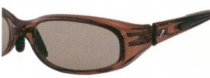釣り時の度入りサングラスの理想は、偏光フィルターを仕様した度付き偏光サングラスが快適です。