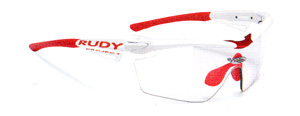 ロードバイク時のサングラス選びは、眩しさ、軽さ、防塵などが軽減できるサングラスが重要