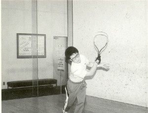 テニスで使用可能な子供用度付きスポーツゴーグル