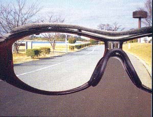 サイクリング用サングラスには広い視界が得られズレにくいサングラスを選ぶご提案