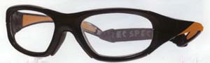スポーツグラスゴーグル度つきはスポーツにおける眼の保護メガネにもなります。