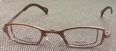 強度近視の方の眼鏡レンズが最も薄くなる枠